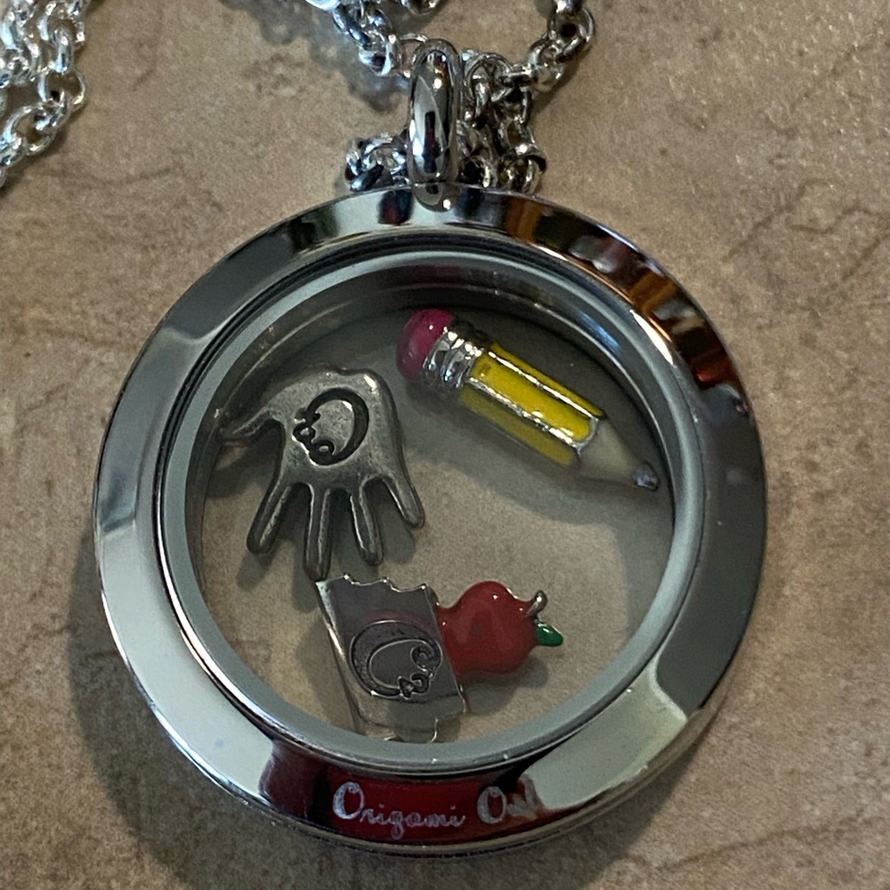 Origami Owl Co Necklace